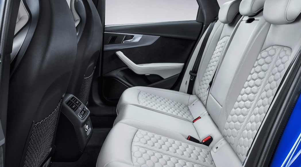 Audi RS4 Avant 2018-14