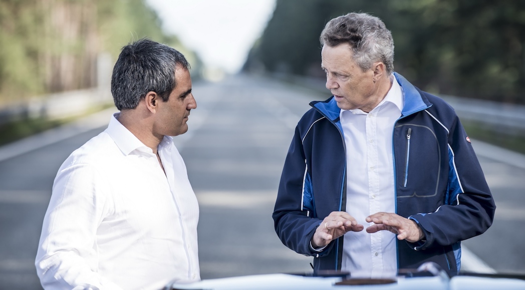 Bugatti Chiron 42 Seconds 2017-8