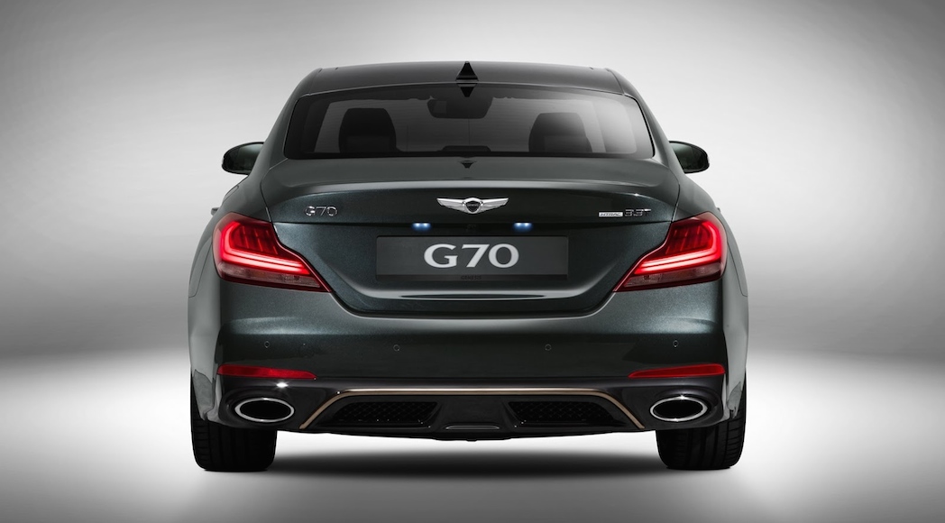 Genesis G70 2018-16