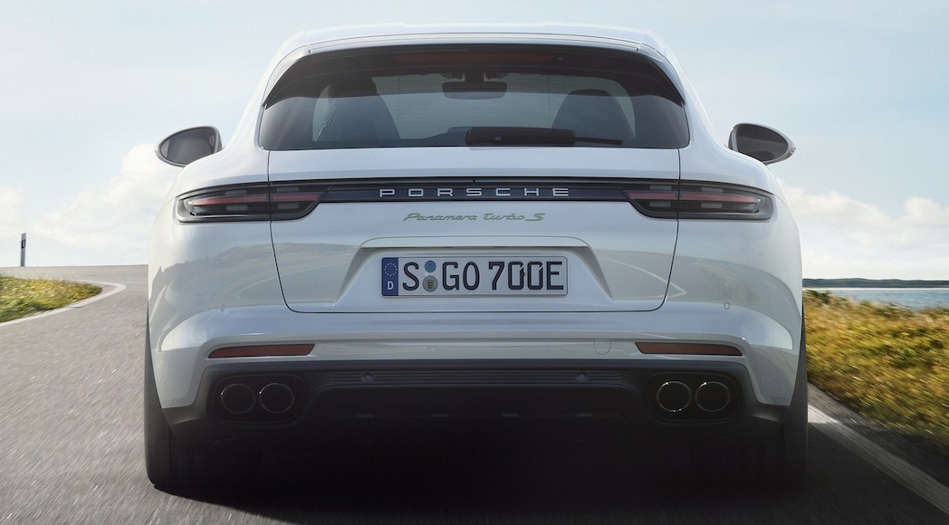 Porsche-Panamera_Turbo_S_E-Hybrid_Sport_Turismo-2018-1600-08