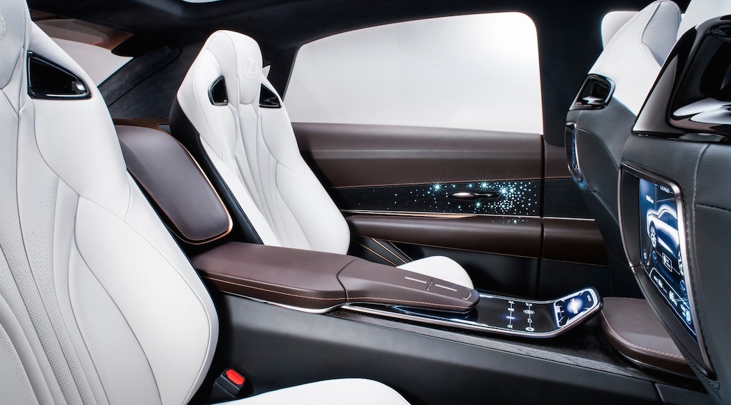 Lexus LF-1 Limitless Concept 2018-13