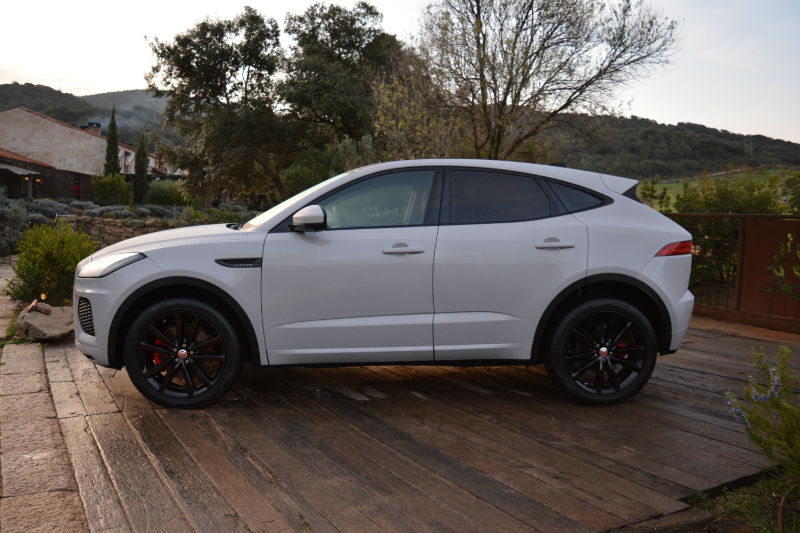 2018 Jaguar E-PACE - 54
