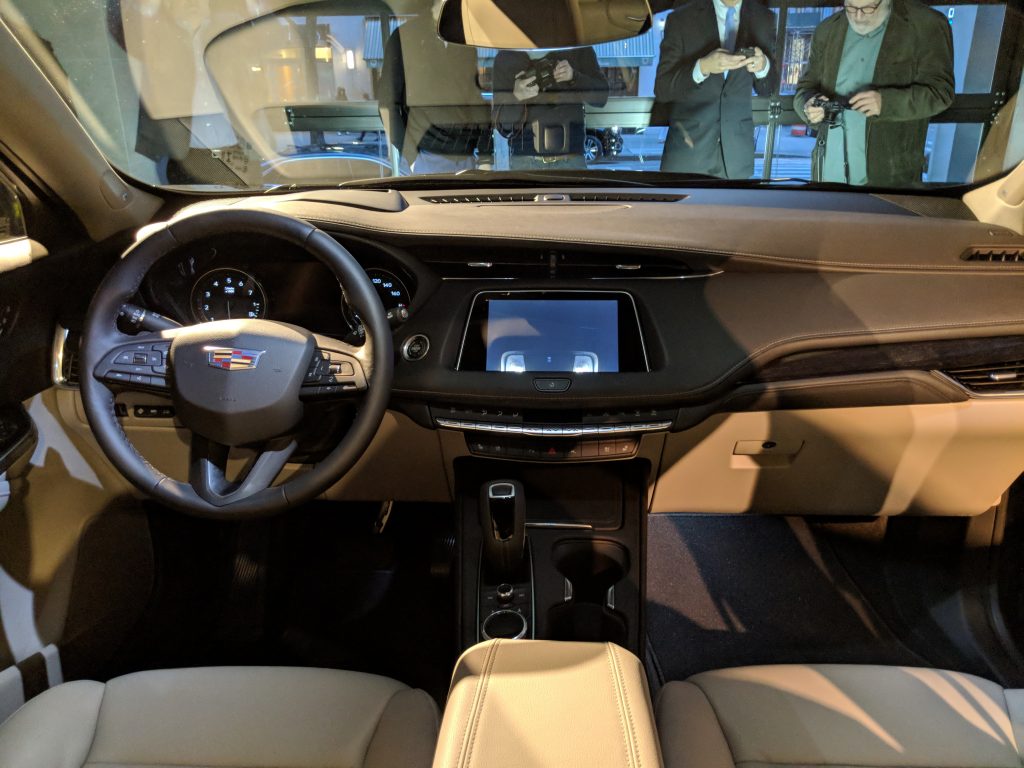 Cadillac XT4 2019 10