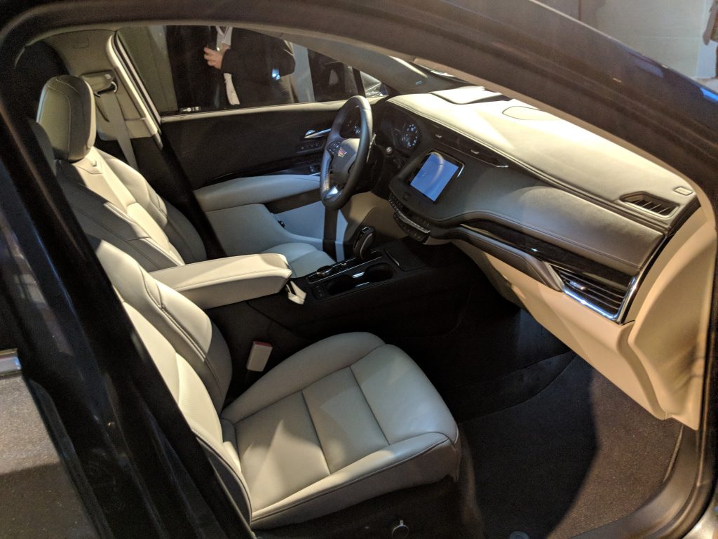 Cadillac XT4 2019 8