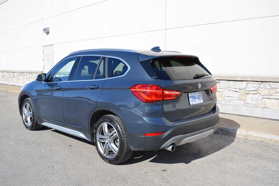 2018-BMW-X1-05