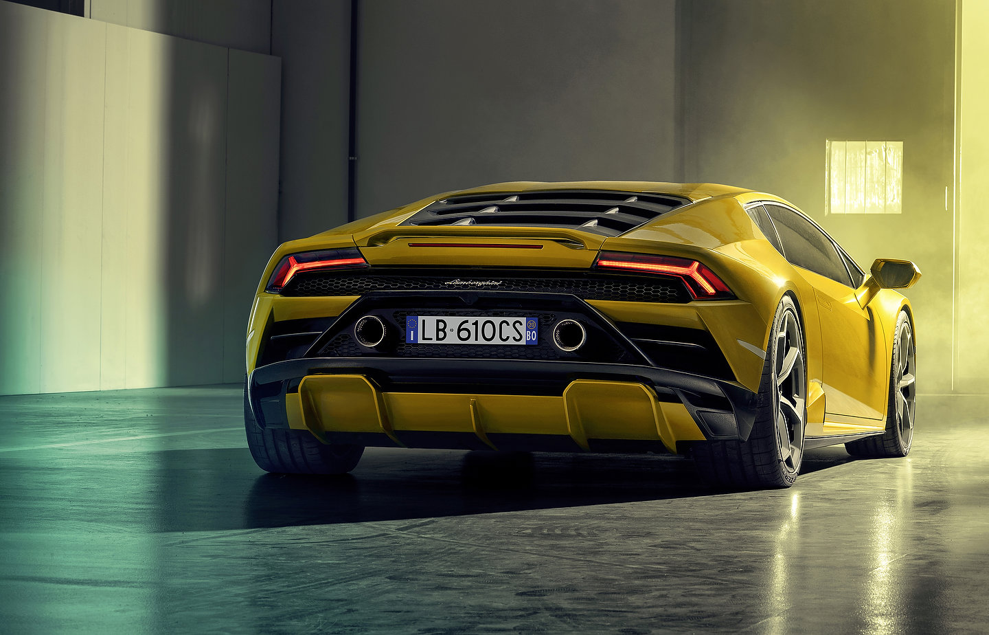 Lamborghini Huracan EVO Rear-Wheel Drive